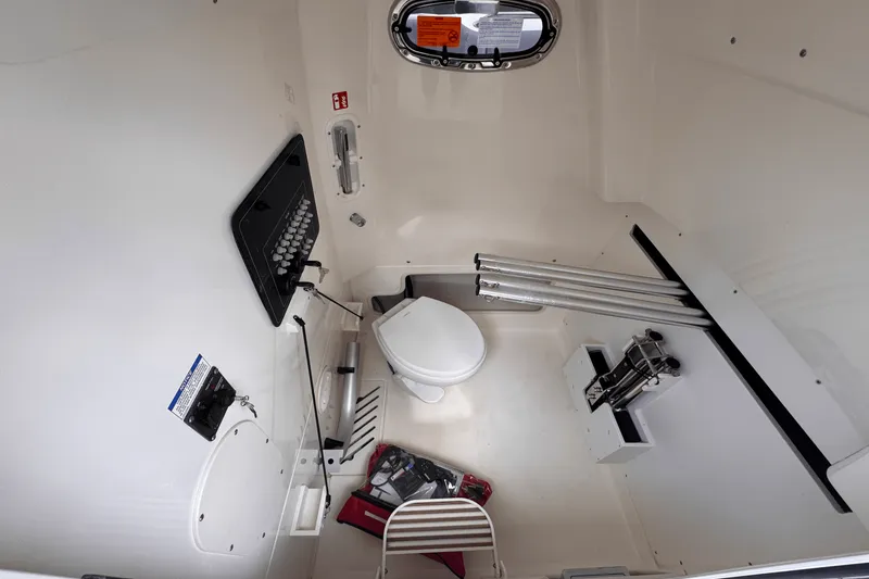 Slide: The Image of Boston Whaler 280 Outrage 2026 - 28