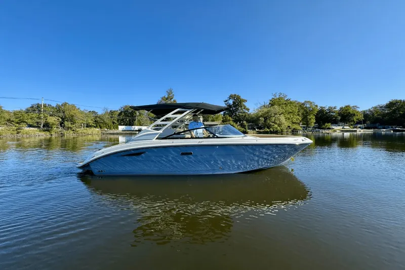 The Image of Sea Ray 250 SDX 2025 - 0