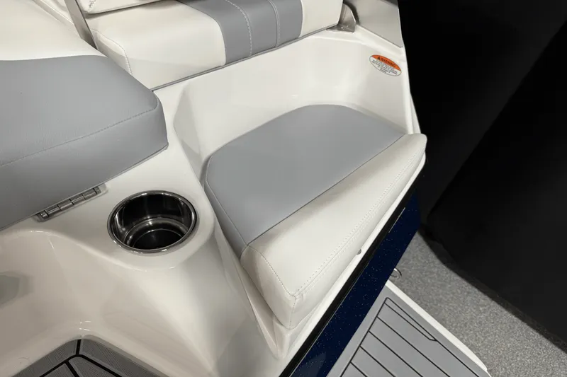 Slide: The Image of Mastercraft XT23 2026 - 23