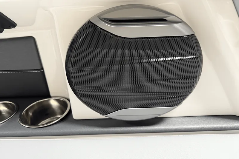 Slide: The Image of Mastercraft XT23 2026 - 60