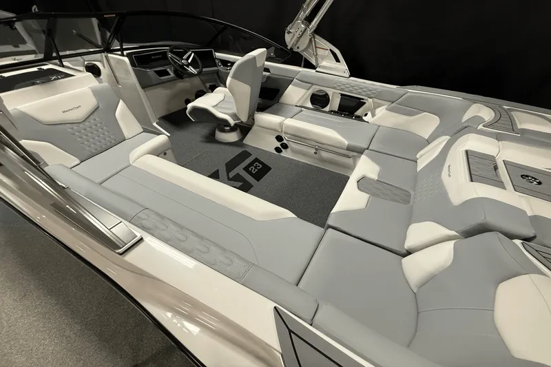 Slide: The Image of Mastercraft XT23 2026 - 7