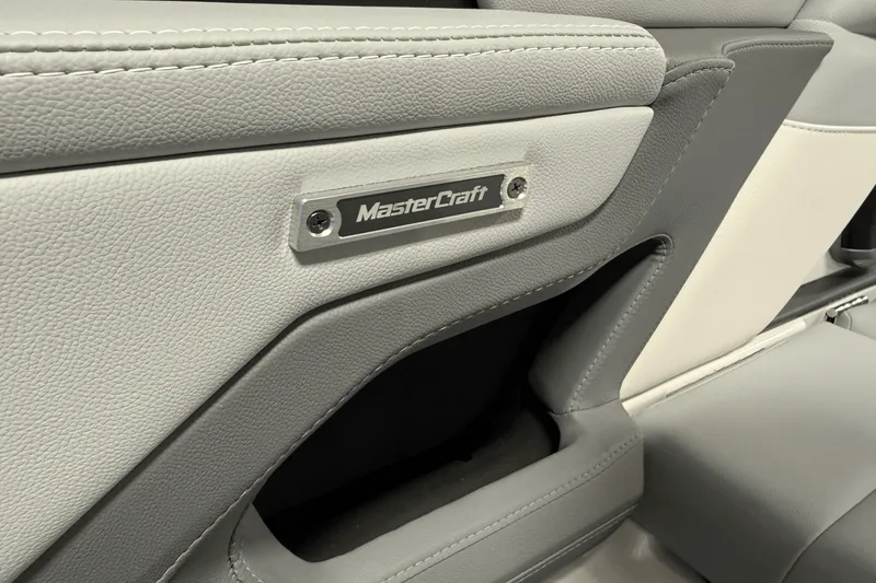 Slide: The Image of Mastercraft XT23 2026 - 86