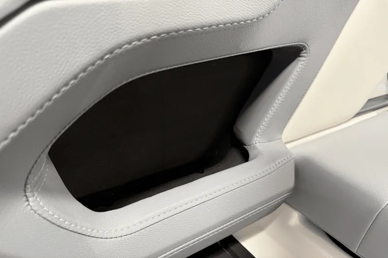 Slide: The Image of Mastercraft XT23 2026 - 87