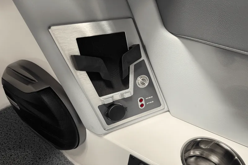 Slide: The Image of Mastercraft XT23 2026 - 88