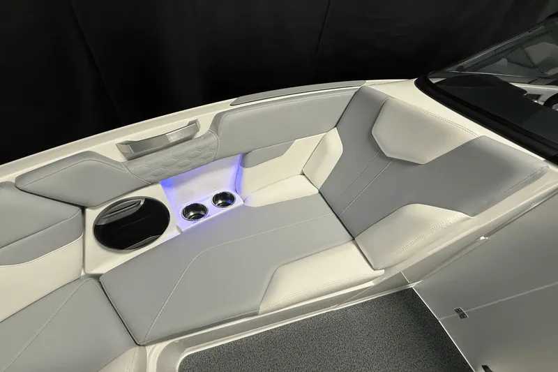 Slide: The Image of Mastercraft XT23 2026 - 98