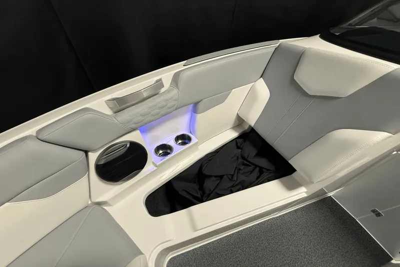 Slide: The Image of Mastercraft XT23 2026 - 99