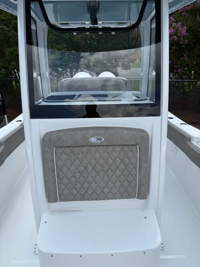 Slide: The Image of Sea Hunt Gamefish 27 FS 2026 - 3