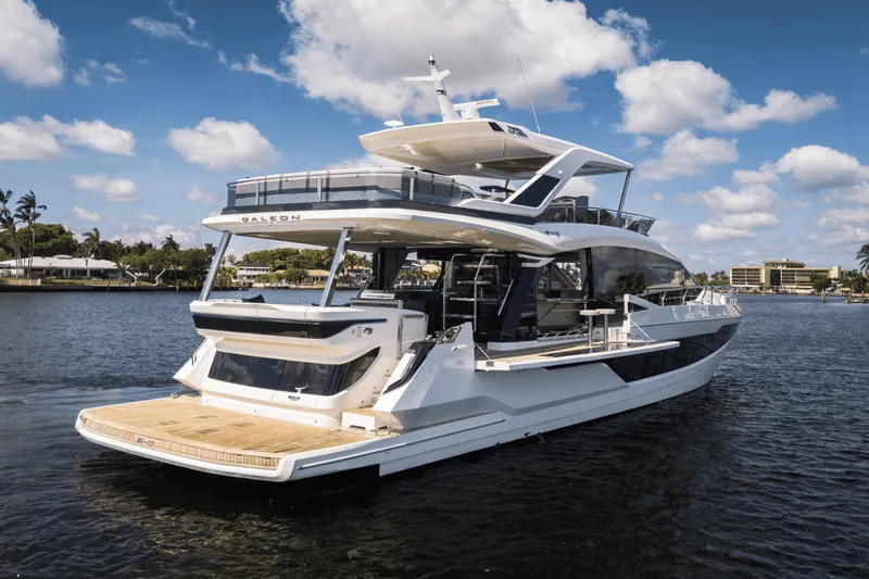 Slide: The Image of Galeon 640 FLY 2026 - 114