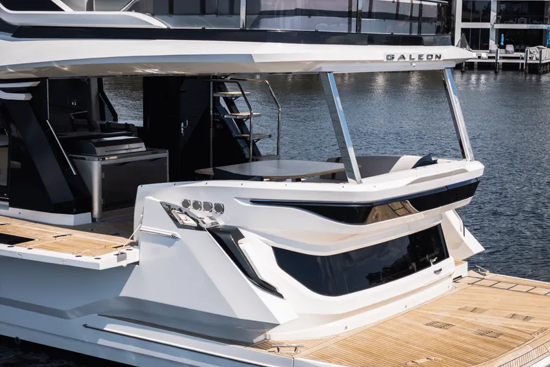 Slide: The Image of Galeon 640 FLY 2026 - 116