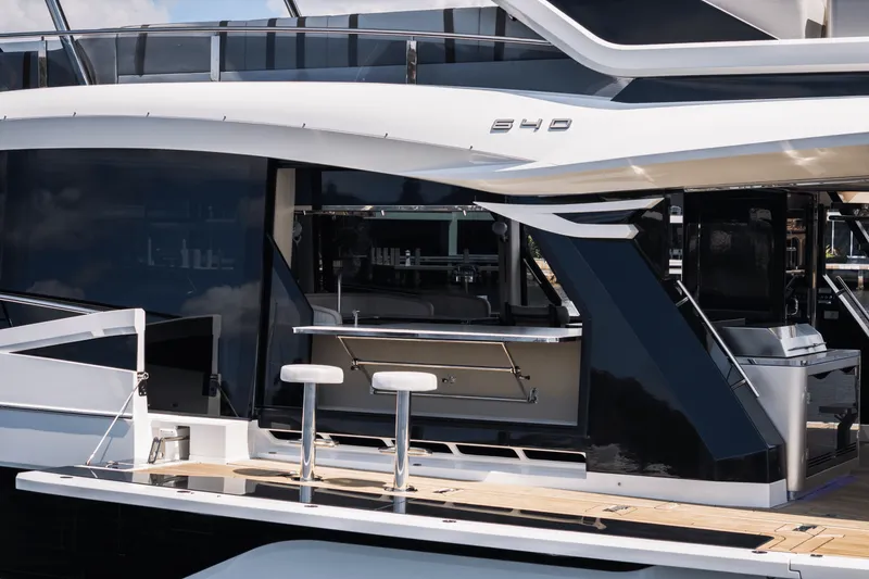Slide: The Image of Galeon 640 FLY 2026 - 12
