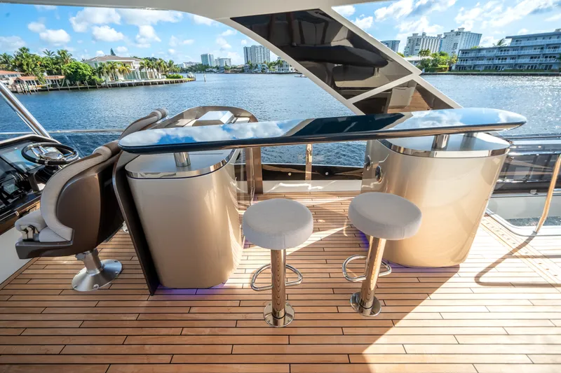 Slide: The Image of Galeon 640 FLY 2026 - 20