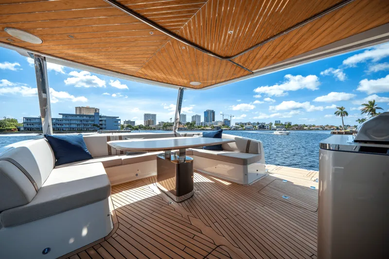 Slide: The Image of Galeon 640 FLY 2026 - 36