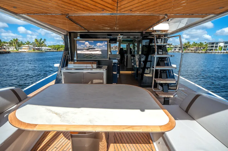 Slide: The Image of Galeon 640 FLY 2026 - 39