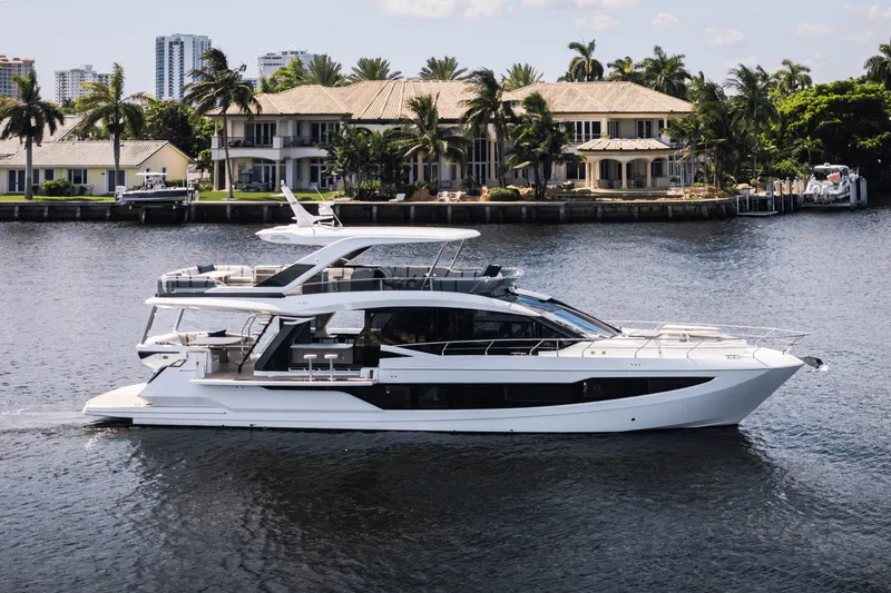 Slide: The Image of Galeon 640 FLY 2026 - 7