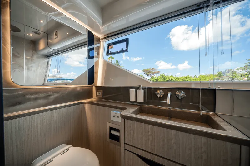 Slide: The Image of Galeon 640 FLY 2026 - 74