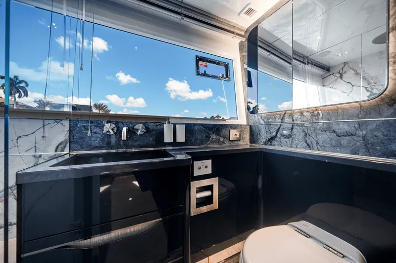 Slide: The Image of Galeon 640 FLY 2026 - 79