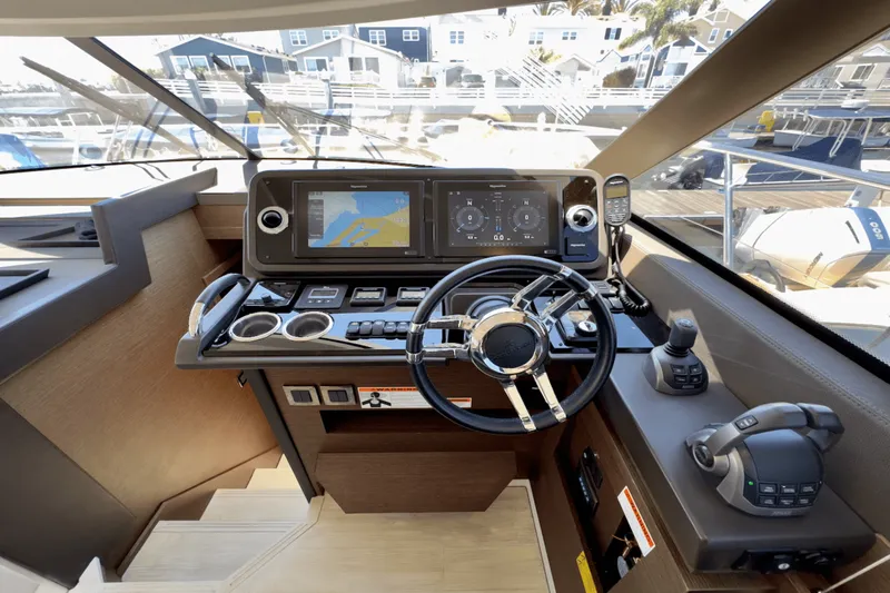 Slide: The Image of Prestige 460 S 2020 - 26