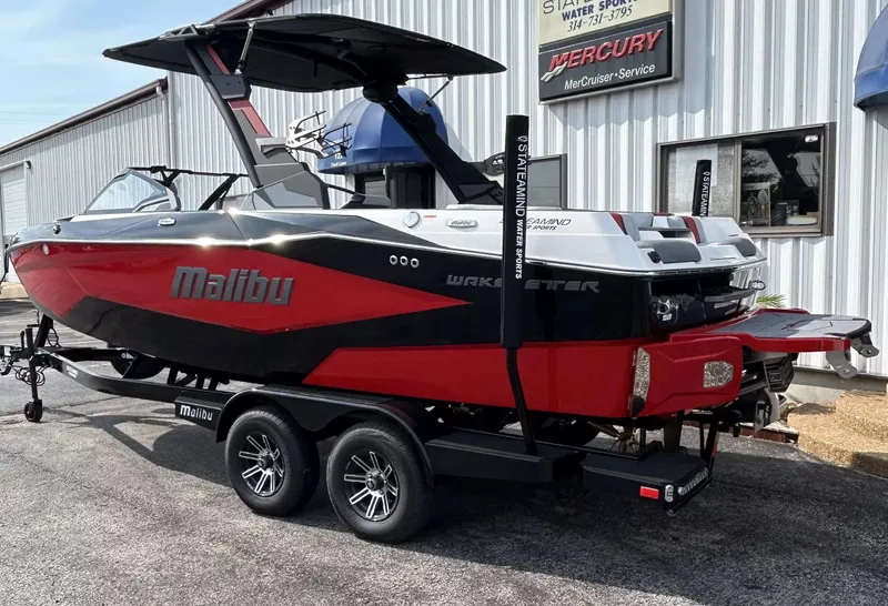 Slide: The Image of Malibu Wakesetter 22LSV 2026 - 1