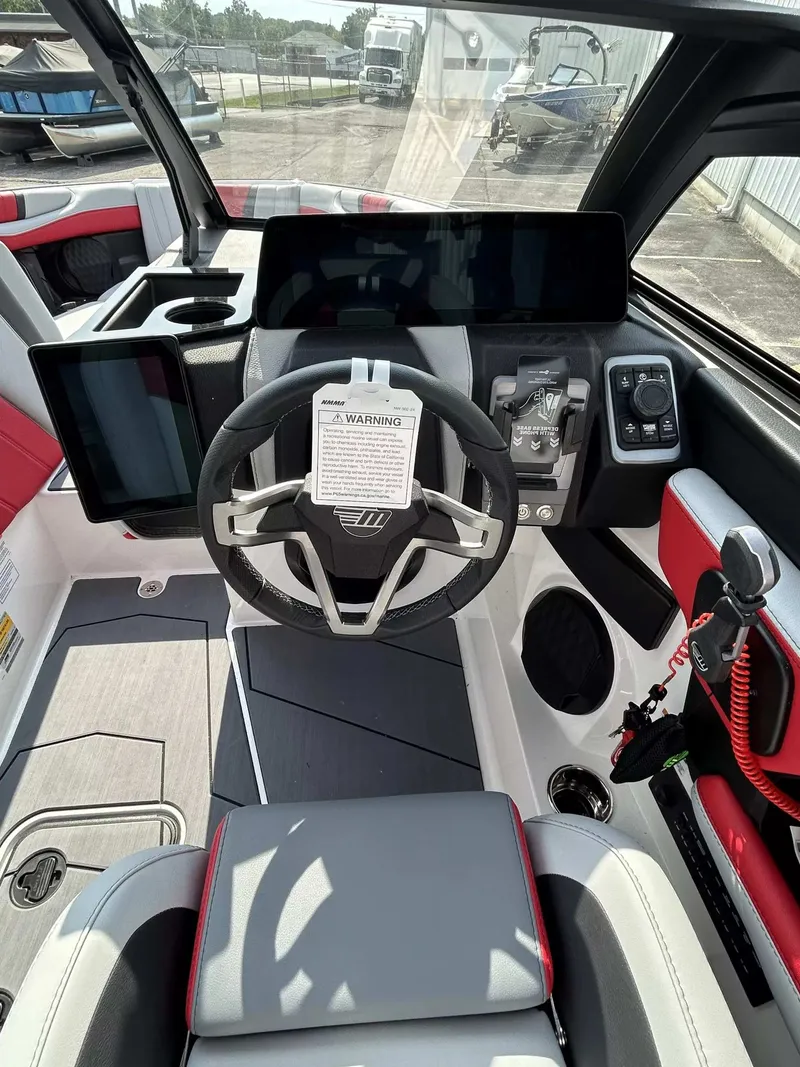 Slide: The Image of Malibu Wakesetter 22LSV 2026 - 14