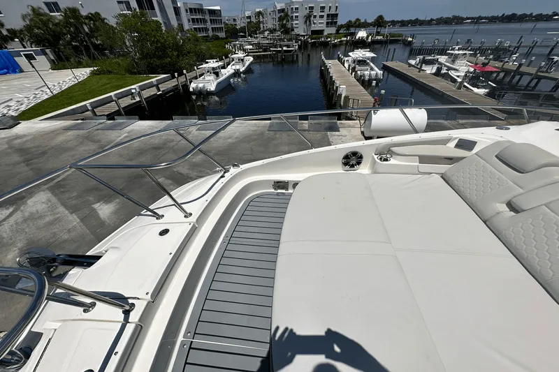 Slide: The Image of Sea Ray 320 DA-OB 2021 - 49