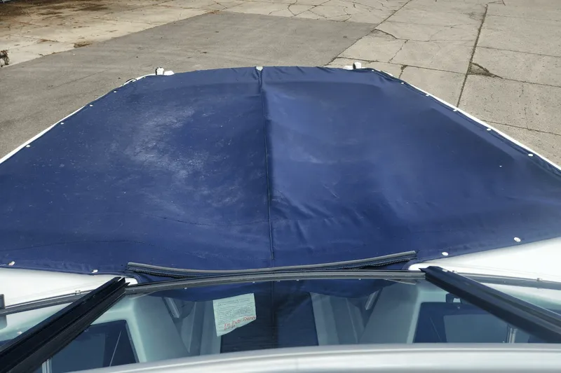 Slide: The Image of Four Winns HD2 2022 - 22