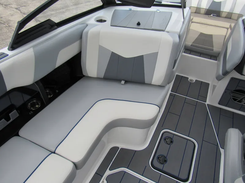 Slide: The Image of Malib 24 MXZ 2022 - 13