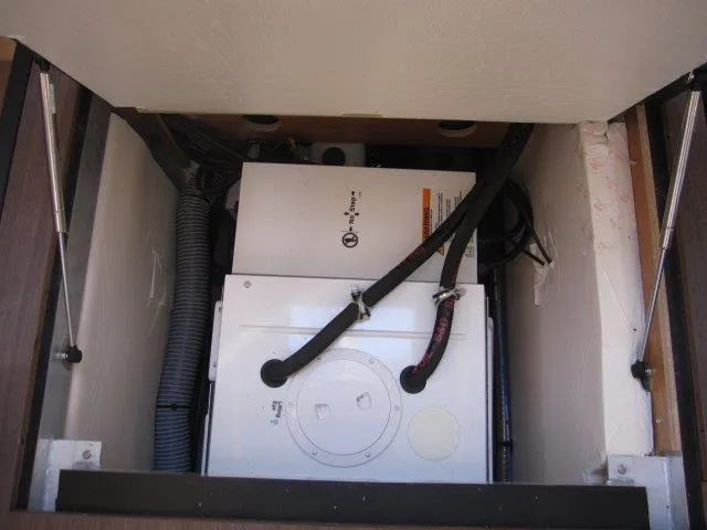 Slide: The Image of Jeanneau Yacht 65 2025 - 128