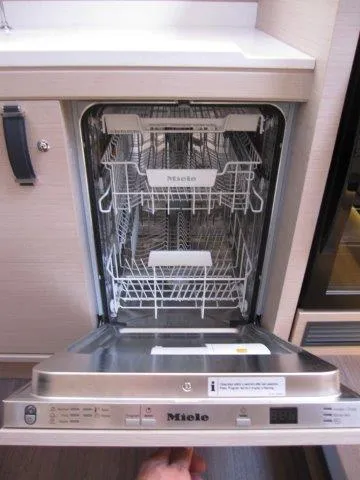 Slide: The Image of Jeanneau Yacht 65 2025 - 53