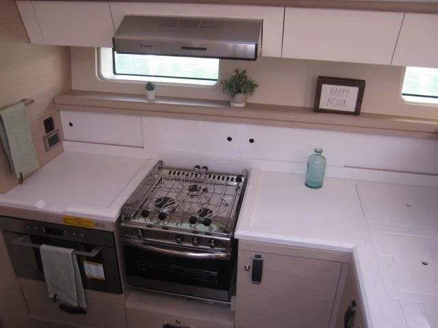 Slide: The Image of Jeanneau Yacht 65 2025 - 55