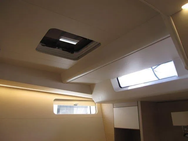 Slide: The Image of Jeanneau Yacht 65 2025 - 74