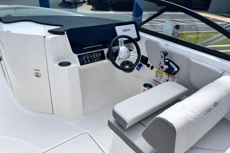 Slide: The Image of Sea Ray SDX 230 Outboard 2026 - 6