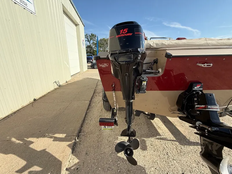 Slide: The Image of Lund 1800 Fisherman ITS 2000 - 11