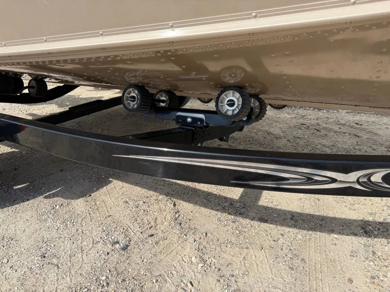 Slide: The Image of Lund 1800 Fisherman ITS 2000 - 34