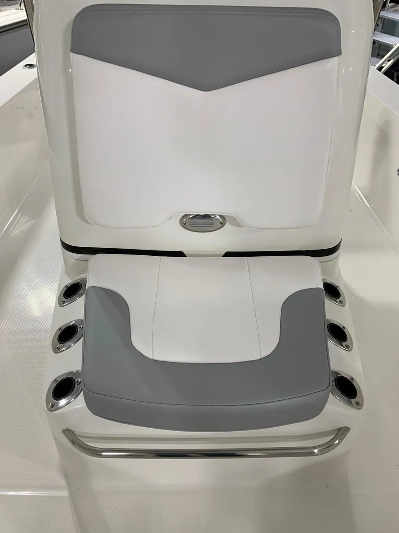 Slide: The Image of 2024 Robalo 206 Cayman boat seat with gray and white upholstery. - 7