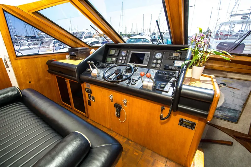 Slide: The Image of Viking 63 Motor Yacht 1991 - 10