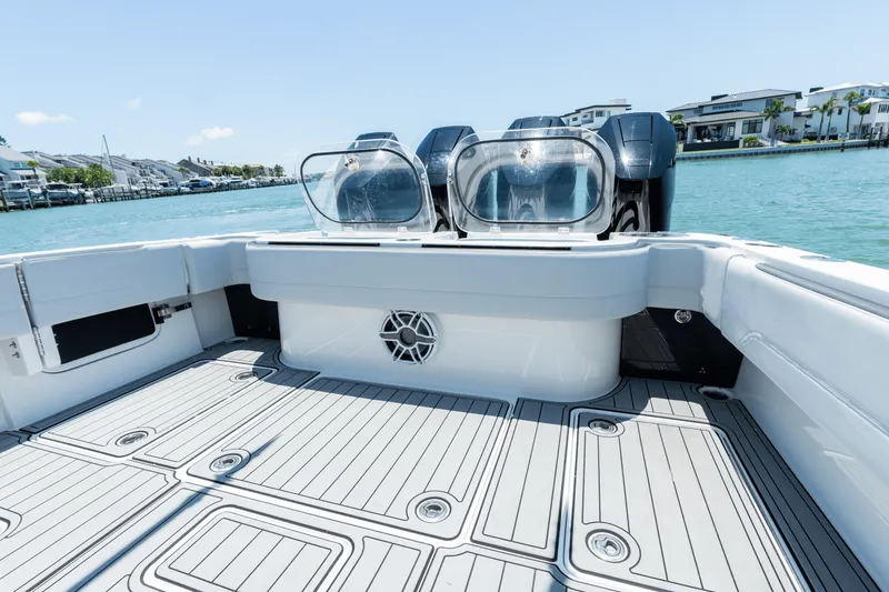 Slide: The Image of Nor-Tech 392 SUPERFISH 2024 - 12