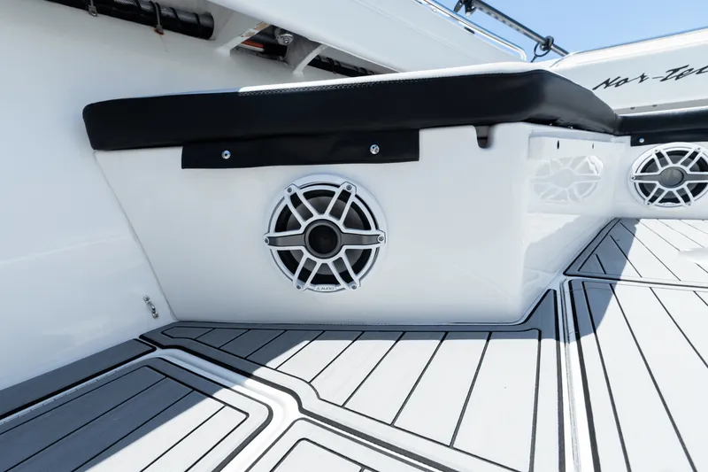 Slide: The Image of Nor-Tech 392 SUPERFISH 2024 - 19