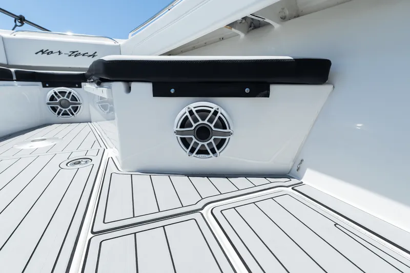 Slide: The Image of Nor-Tech 392 SUPERFISH 2024 - 20