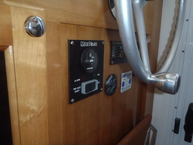 Slide: The Image of Control panel and steering wheel of 2025 Great Harbour N40 boat. - 35