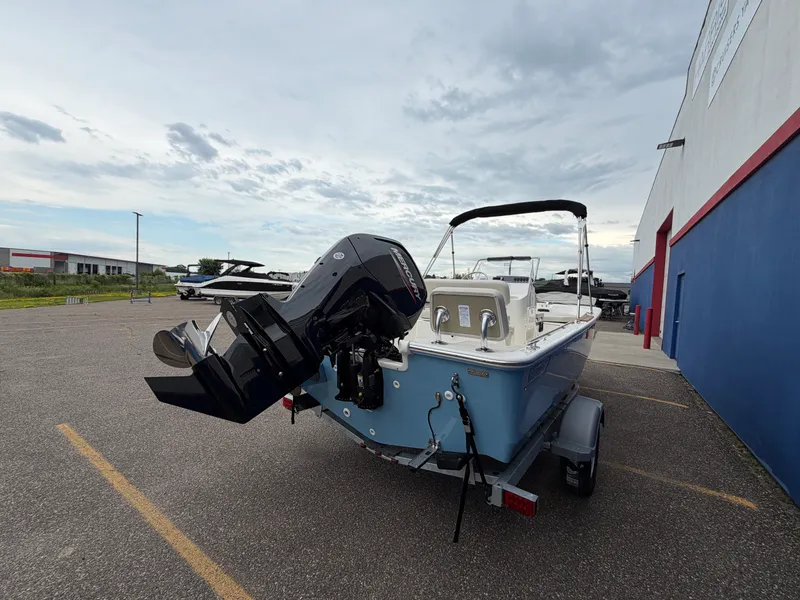 Slide: The Image of Boston Whaler 170 Montauk 2026 - 6