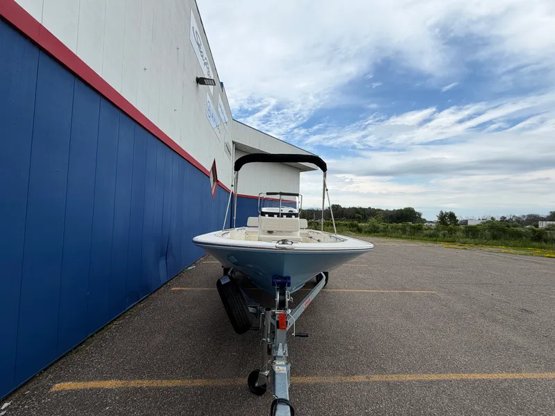 Slide: The Image of Boston Whaler 170 Montauk 2026 - 1