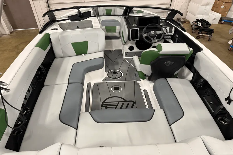 Slide: The Image of Malibu 20 VTX 2023 - 21