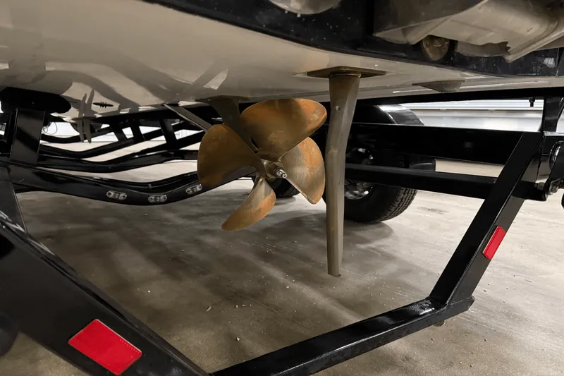 Slide: The Image of Malibu WAKESETTER 2023 - 25