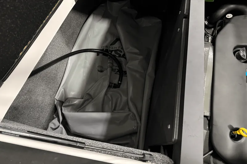 Slide: The Image of Malibu WAKESETTER 2023 - 29