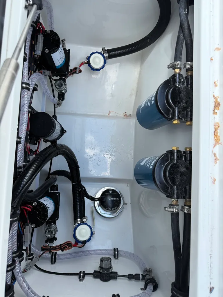 Slide: The Image of Sea Hunt Gamefish 27 CB 2026 - 10