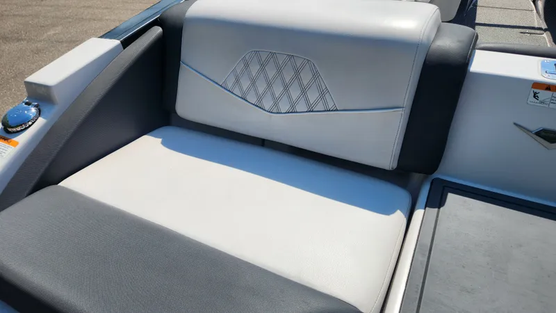 Slide: The Image of Glastron 207 GT 2015 - 18