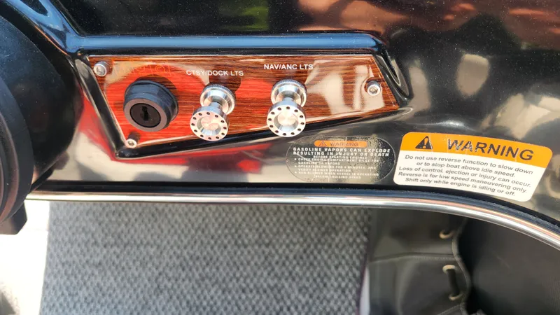Slide: The Image of Glastron 207 GT 2015 - 24