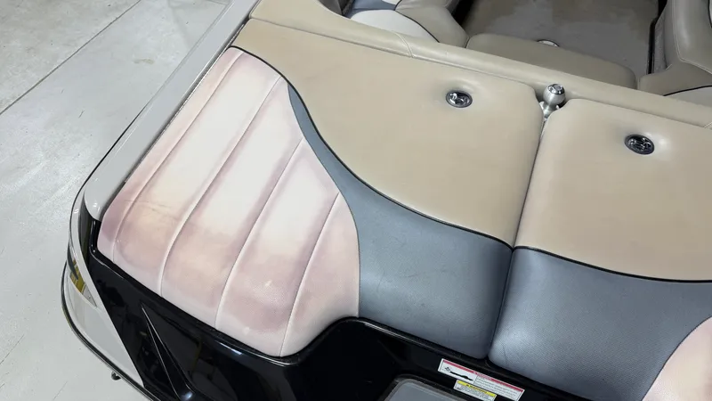 Slide: The Image of Malibu WAKESETTER 23 LSV 2010 - 12