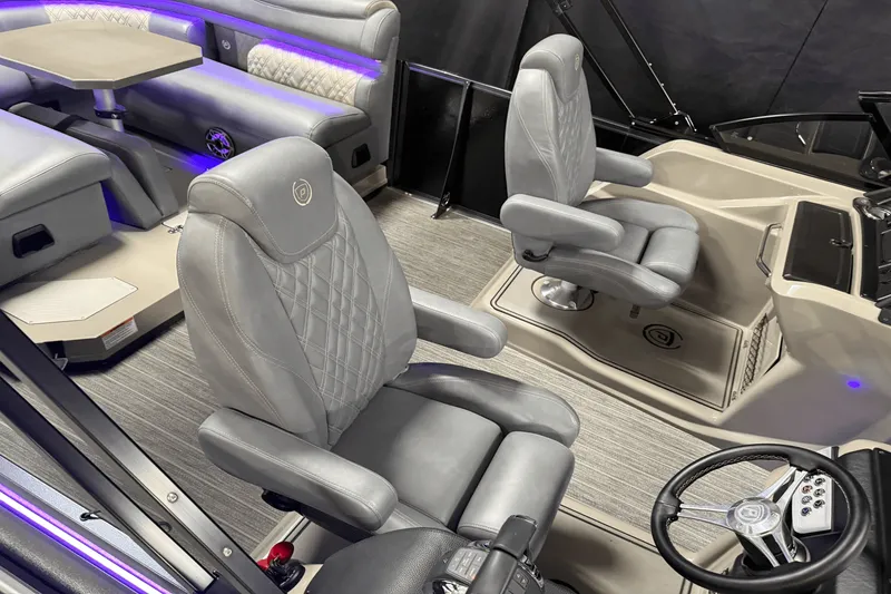 Slide: The Image of Premier 270 S-SERIES 2021 - 11