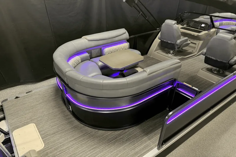 Slide: The Image of Premier 270 S-SERIES 2021 - 14